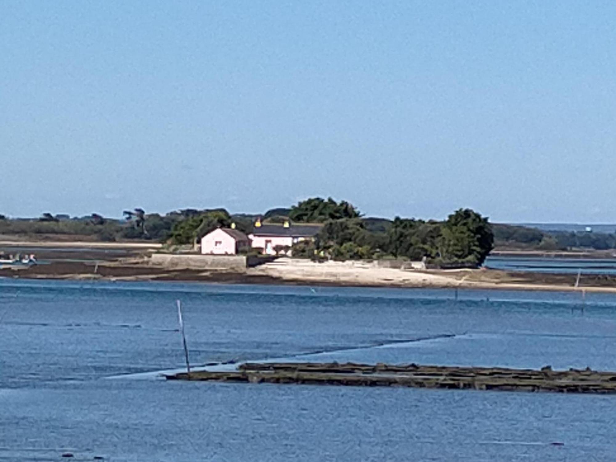 Au Calme, Les Pieds Dans L'Eau, 106 Route De La Pointe De Ruault 56370 Sarzeauアパートメント エクステリア 写真